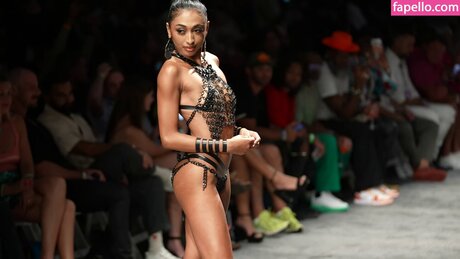 Jaya Araye Williams pornstar erotic picture