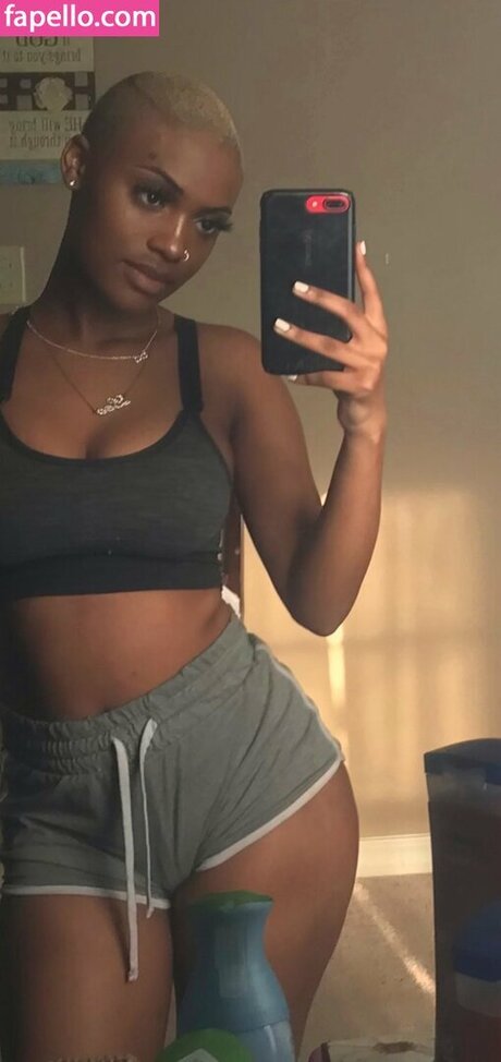 paiiigee model high quality photos