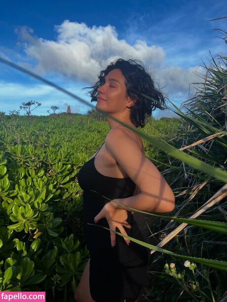 Ayb ke Pusat star nudes pics