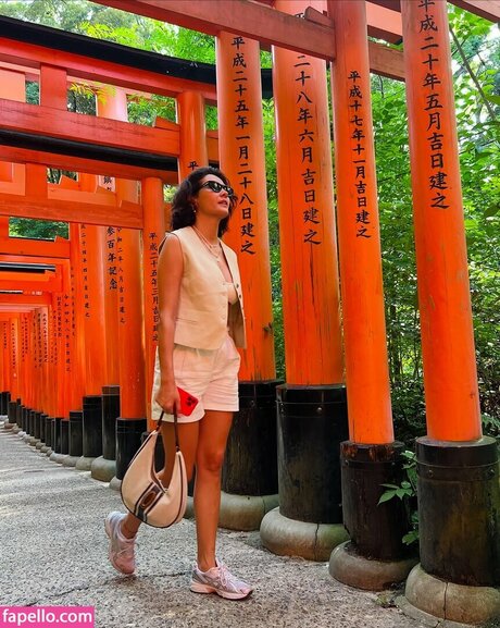 Ayb ke Pusat pornographic star photo