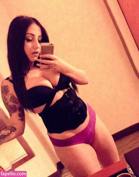 nadianaughty1 model exclusive img