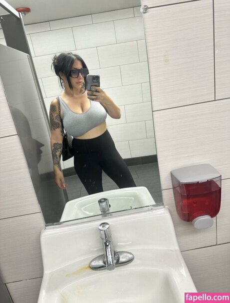 nadianaughty1 model art photos