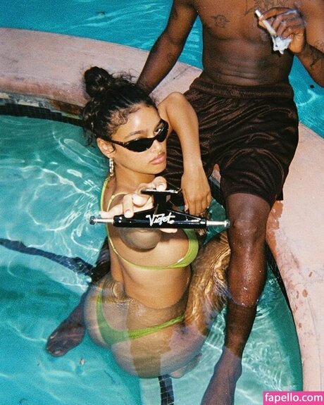 Alexis Carrington nice star archive