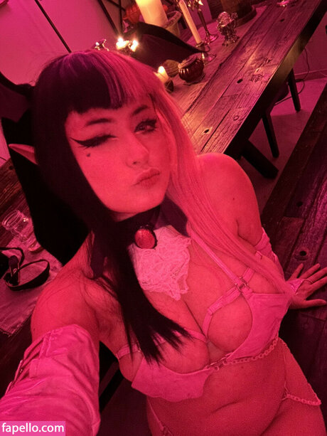 Meka Neko pornstar perfect pictures