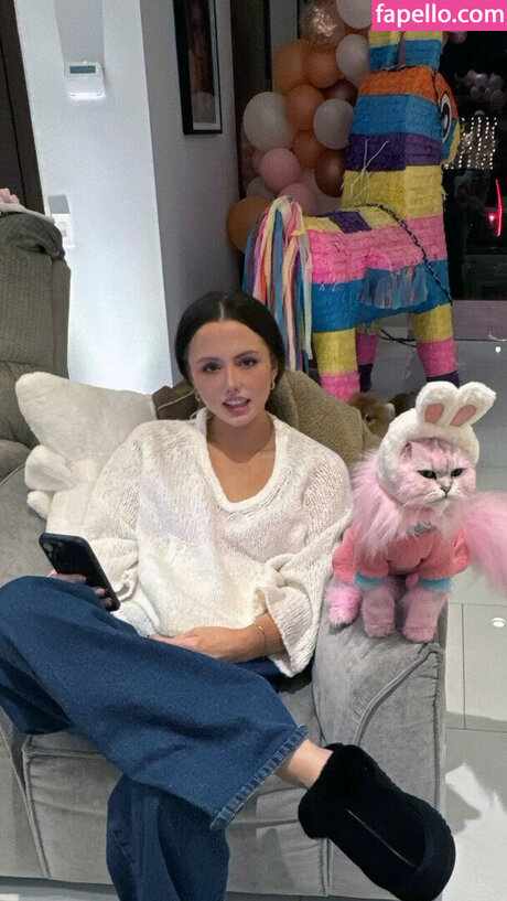 Lily Mo Sheen pornstar exclusive pictures