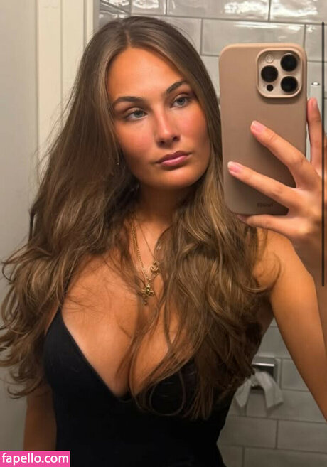 Julie Boye pornstar adult pic