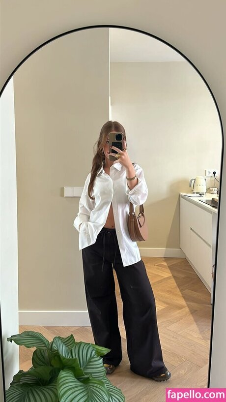 Rhode Kok hd actress galleries