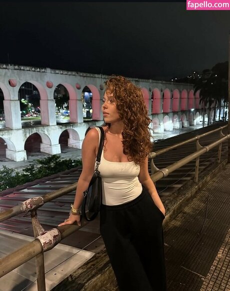 Rhode Kok erotic pornstar pic