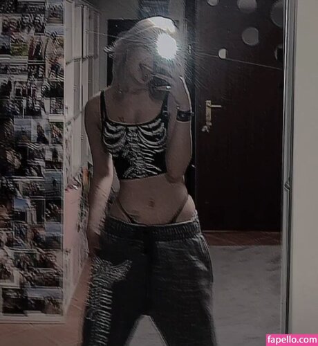 sky stn_ model best picture