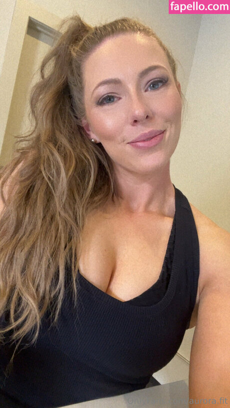 aurora fit exclusive star pictures