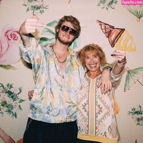 yunggravy star high quality photos