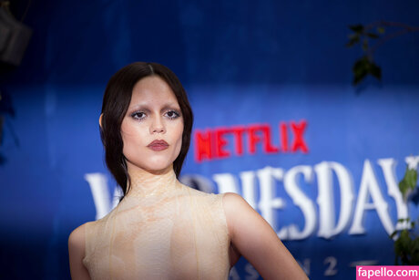 Jenna Ortega perfect pornstar images