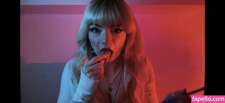 Emma s MySpace pornstar free pics