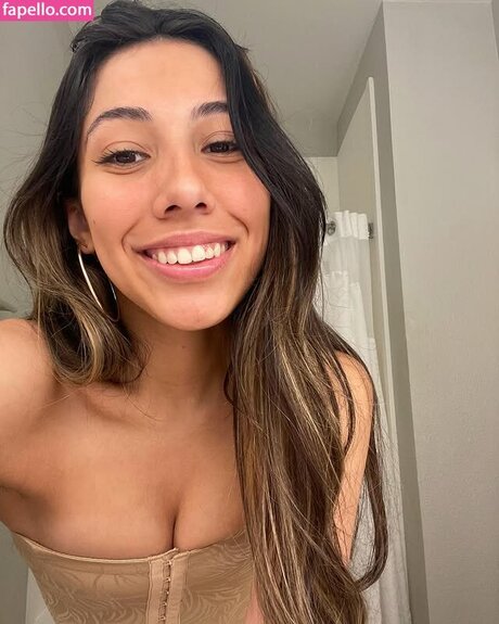 Mia Bosman model pretty galleries