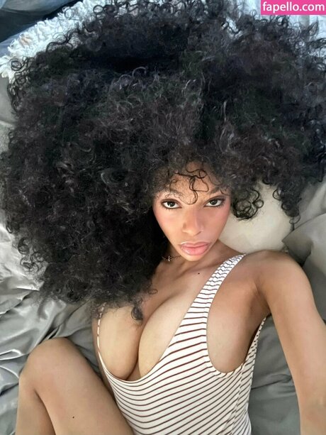 soleiljolina hd actress image