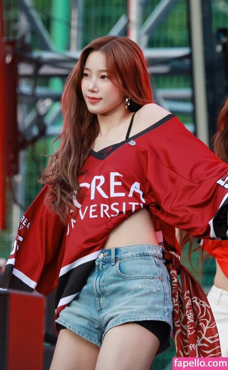 Kazuha Nakamura_ pornstar naked pic