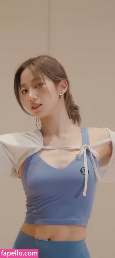 Kazuha Nakamura_ exclusive actress galleries