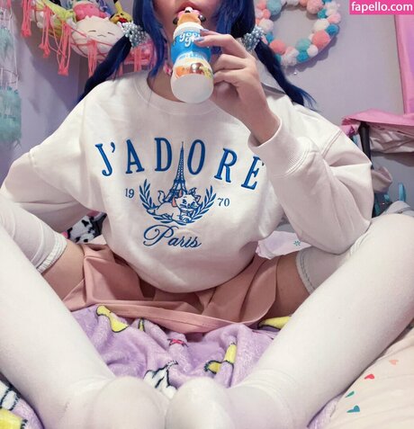 LittleNiiVT high quality actress image