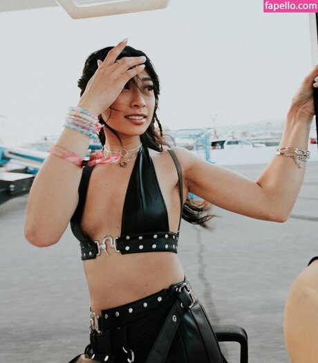 julienneby Profile pic