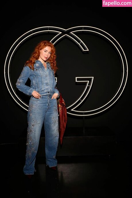 palinarojinski model art img