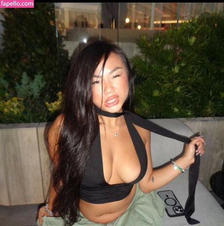 hisliastar model erotic photo