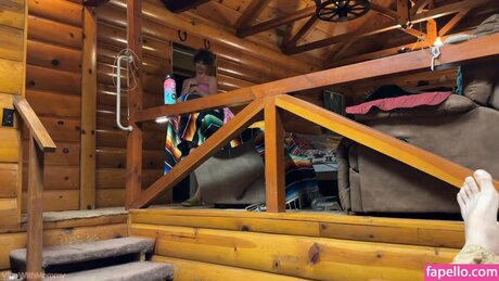 VibeWithMolly pornographic actress img