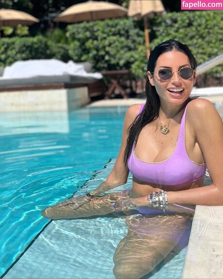 Elisabetta Gregoraci Profile pic