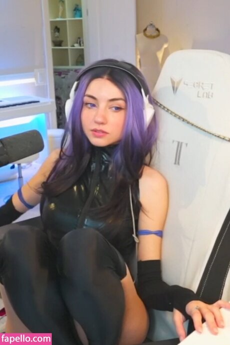 Bonnierabbit model nude pictures