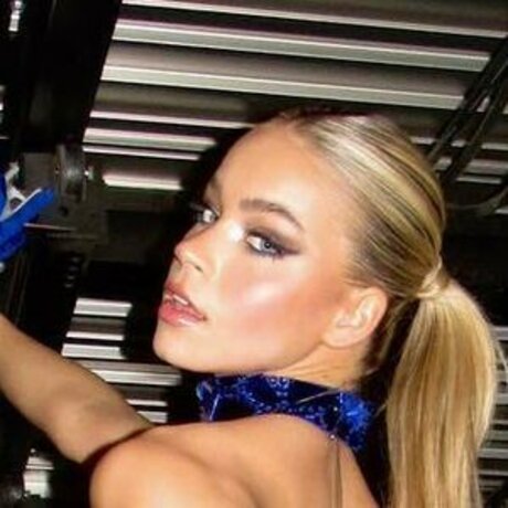 Alexa Blair Robertson free actress img