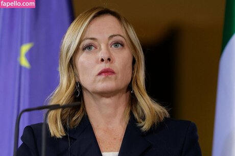 Giorgia Meloni pretty model galleries