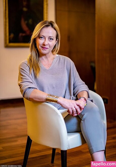 Giorgia Meloni model xxx pic