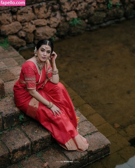 Mithu Vigil star free pics