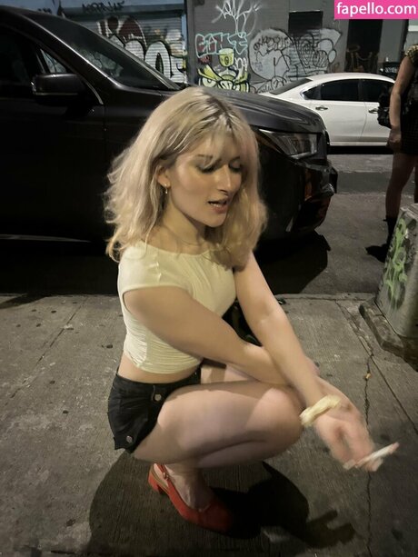 Squirtstain model top pic