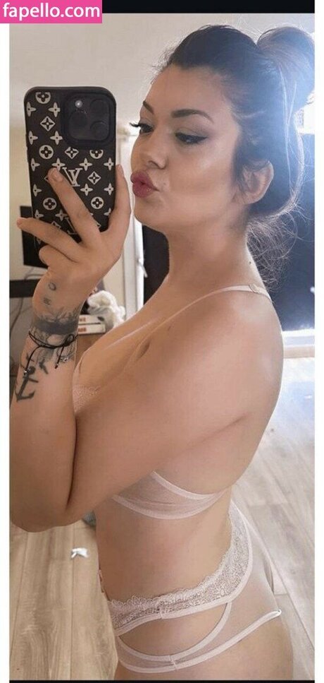 Simge Baranko lu nice actress images