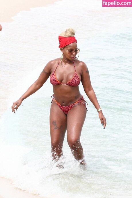 Mary J Blige free model images