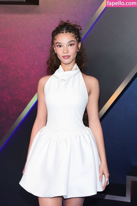 Malia Baker free star image