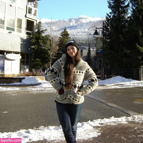 Malia Baker pornstar adult pic