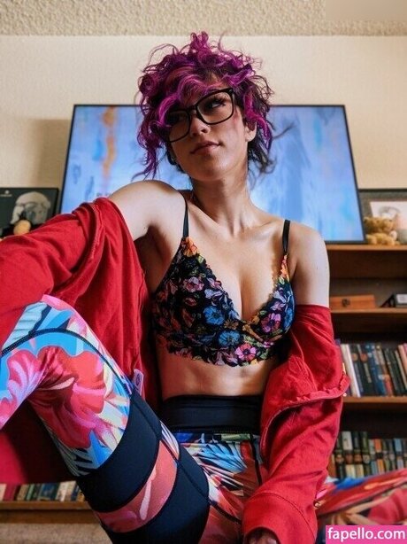 Queen Tofu hd pornstar pics