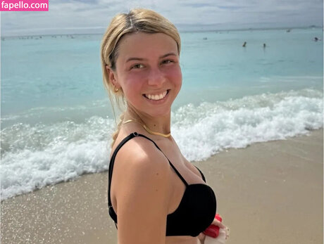 halieywelch sex model pictures