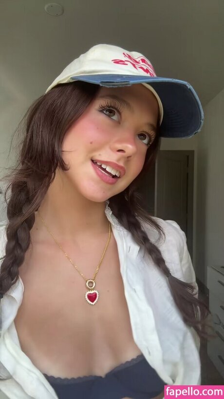 Skylar Martin art actress pic