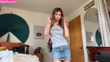 Skylar Martin star erotic photos