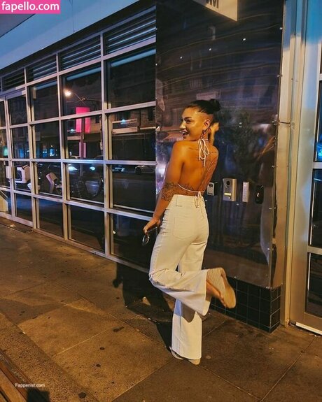 Ella Ding model nudes archive