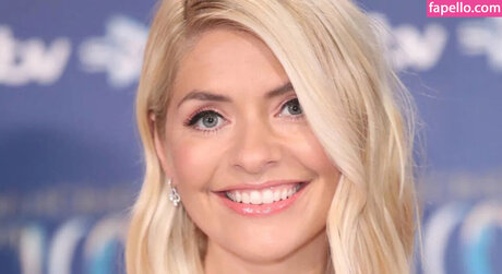hollyWilloughby best star galleries