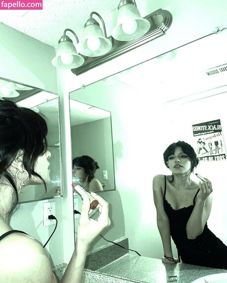 Violent Vira star top photos