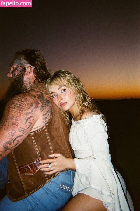 Sabrin Carpenter pornstar hd photos