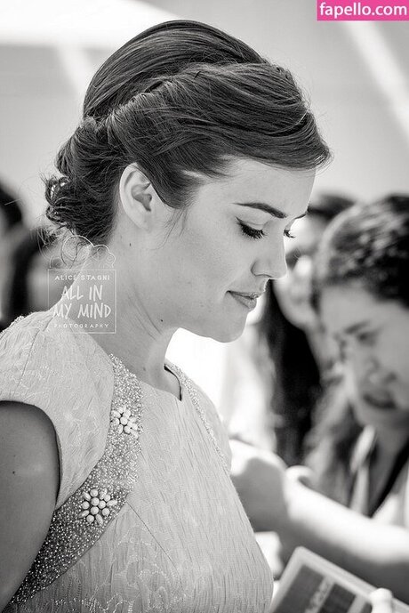 Megan Boone pornographic model picture