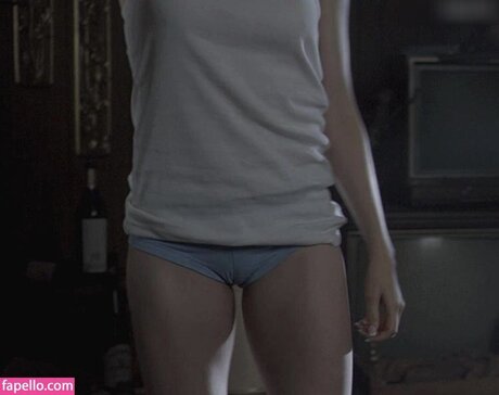 Megan Boone hd model image