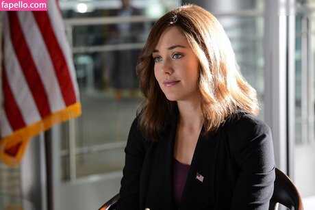 Megan Boone nudes actress pics