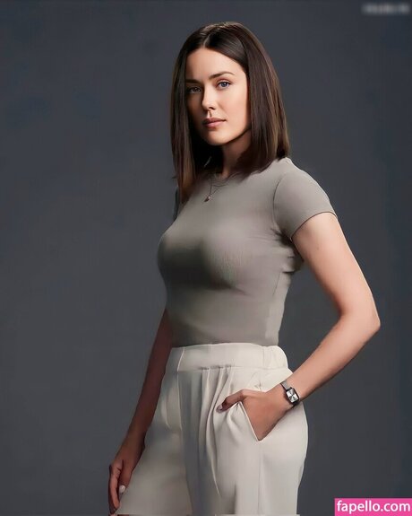 Megan Boone pretty actress images