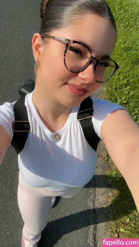 Lilousecret star adult gallery